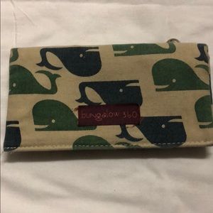 Bungalow 360 whale wallet